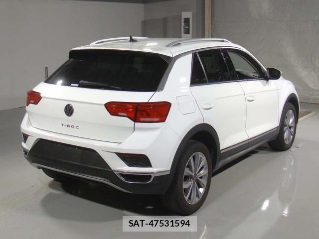 VolksWagen T-ROC 2021-10 8815406-1