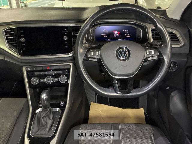 VolksWagen T-ROC 2021-10 8815406-2