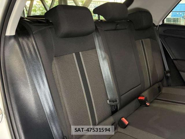VolksWagen T-ROC 2021-10 8815406-4