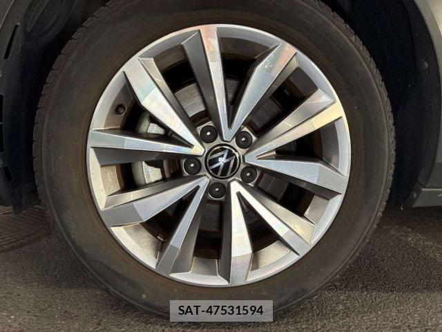 VolksWagen T-ROC 2021-10 8815406-6