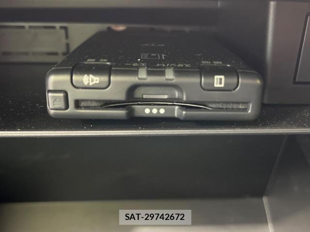 Daihatsu TAFT 2022-09 8814064-6