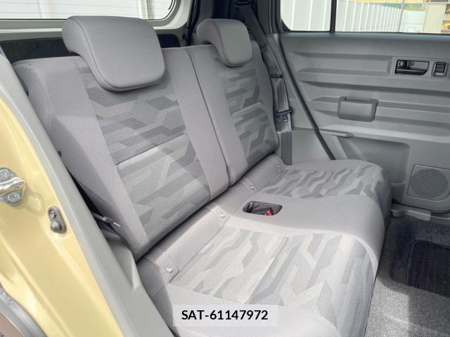 Daihatsu TAFT 2022-02 8814978-9