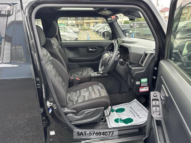 Daihatsu TAFT 2021-11 8815704-6