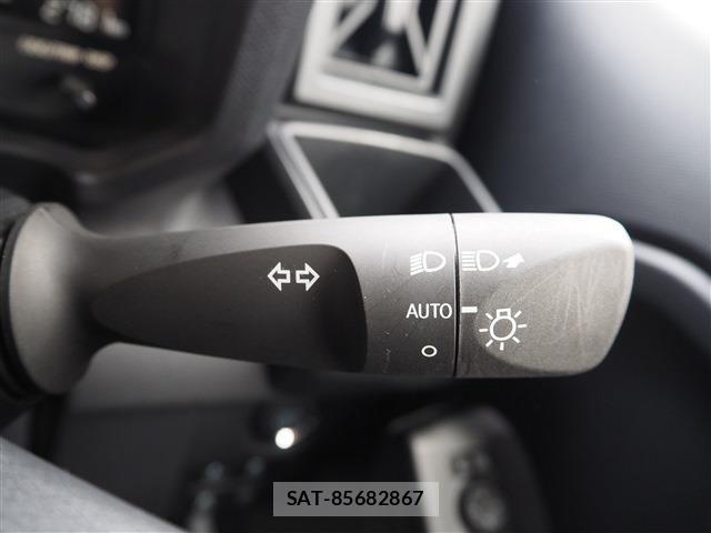 Daihatsu TAFT 2025-03 8816432-18
