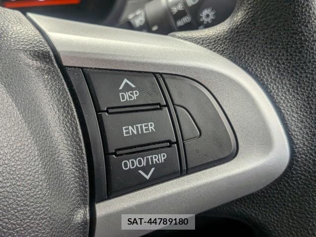 Toyota TANK 2018-05 8813062-9