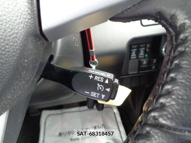 Toyota TANK 2017-01 8814653-8