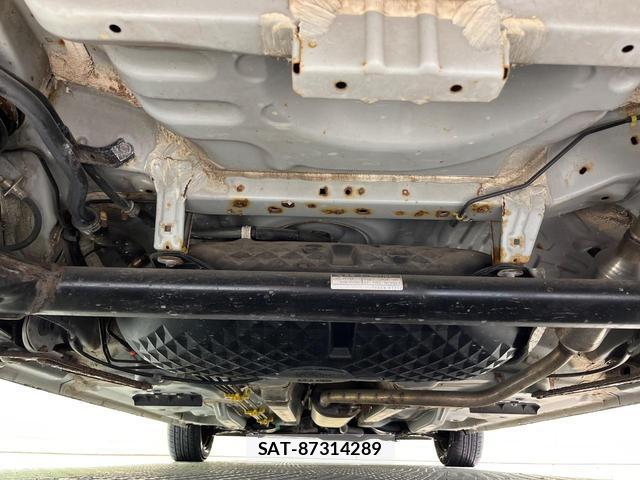 Toyota TANK 2017-04 8817555-18