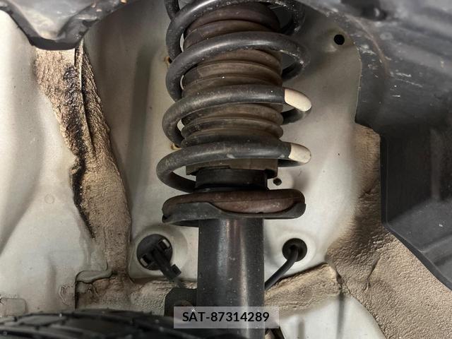 Toyota TANK 2017-04 8817555-19