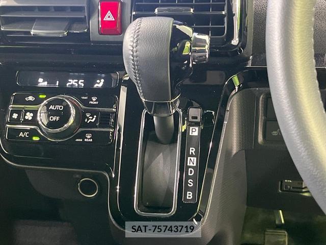 Daihatsu TANTO 2021-07 8812044-19