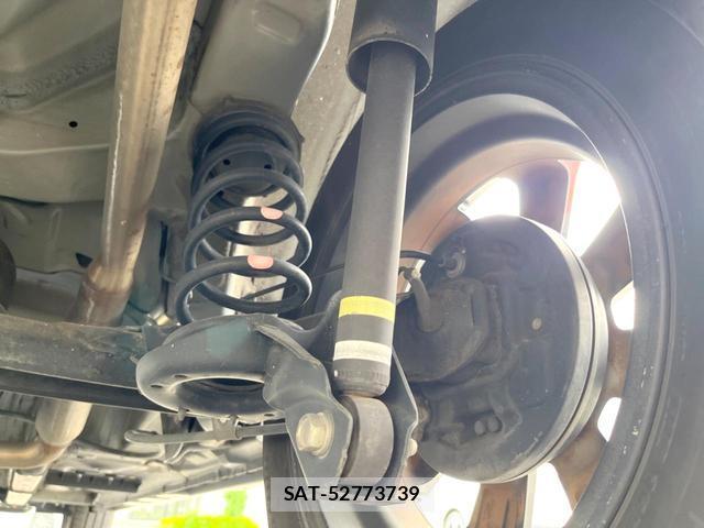 Daihatsu TANTO 2017-07 8812142-18