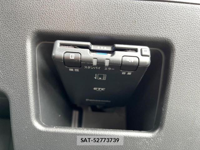 Daihatsu TANTO 2017-07 8812142-7