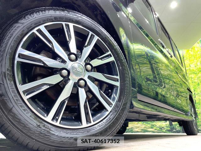 Daihatsu TANTO 2018-11 8812311-12