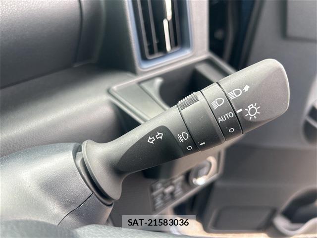 Daihatsu TANTO 2025-07 8812837-15