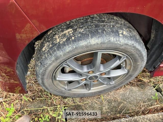 Daihatsu TANTO 2013-10 8813281-13