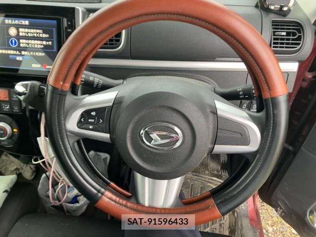 Daihatsu TANTO 2013-10 8813281-9