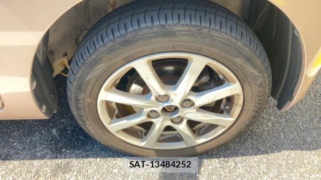 Daihatsu TANTO 2012-07 8813325-16