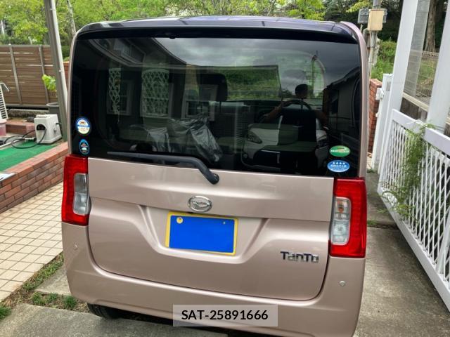 Daihatsu TANTO 2015-10 8813368-1