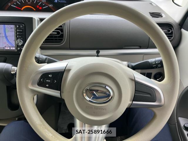 Daihatsu TANTO 2015-10 8813368-2