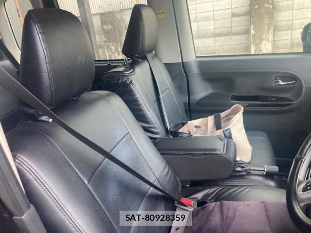 Daihatsu TANTO 2013-12 8813461-6