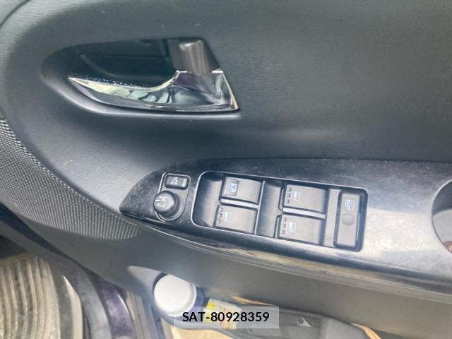 Daihatsu TANTO 2013-12 8813461-7
