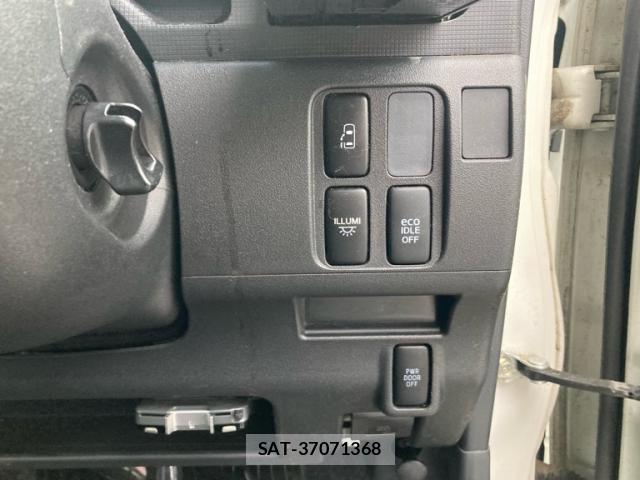 Daihatsu TANTO 2012-11 8813504-14