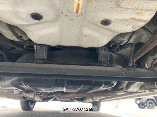 Daihatsu TANTO 2012-11 8813504-6