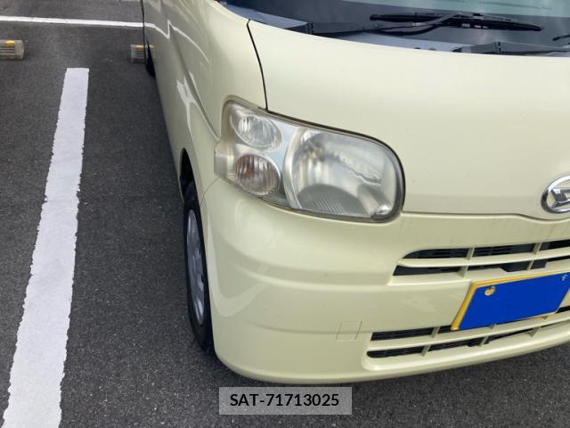 Daihatsu TANTO 2009-04 8813546-10