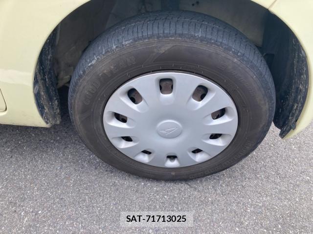 Daihatsu TANTO 2009-04 8813546-4