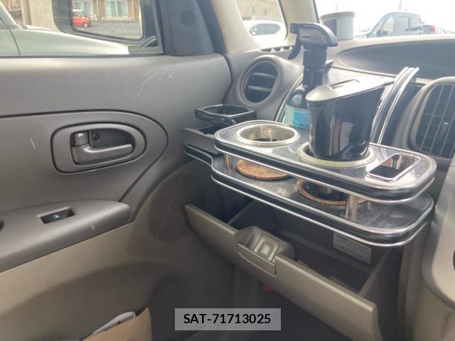 Daihatsu TANTO 2009-04 8813546-9