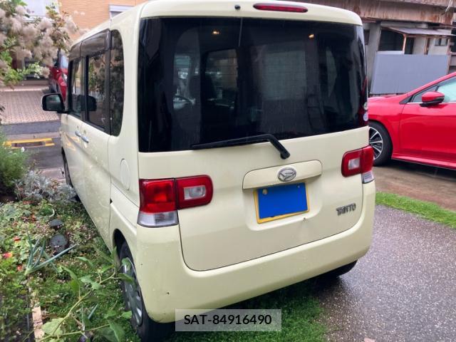 Daihatsu TANTO 2010-02 8813589-13