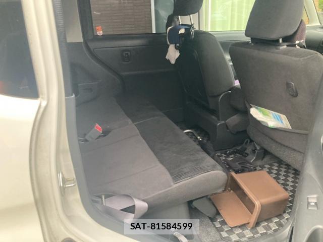 Daihatsu TANTO 2011-02 8813611-4