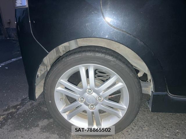 Daihatsu TANTO 2010-05 8813746-12