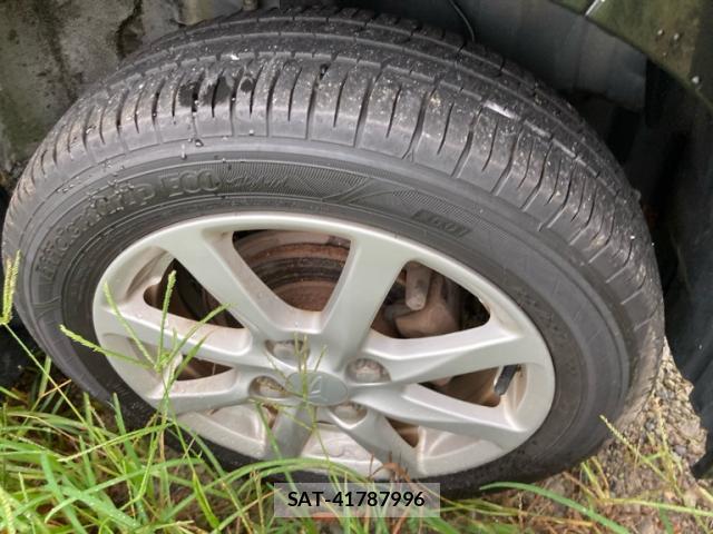 Daihatsu TANTO 2012-02 8813870-3