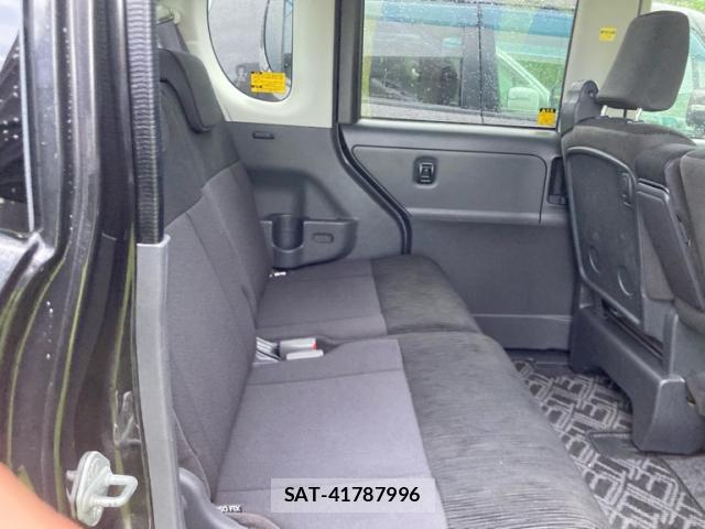 Daihatsu TANTO 2012-02 8813870-9