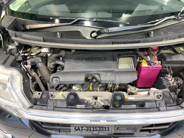 Daihatsu TANTO 2015-12 8814031-17