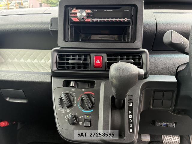 Daihatsu TANTO 2021-03 8814056-4