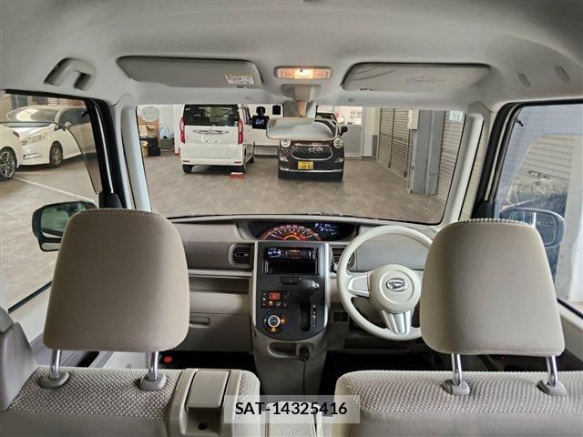 Daihatsu TANTO 2015-11 8814382-18