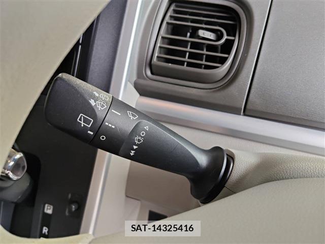 Daihatsu TANTO 2015-11 8814382-8