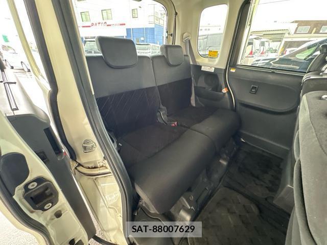 Daihatsu TANTO 2015-08 8814423-13