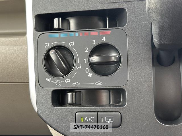Daihatsu TANTO 2017-11 8814425-5