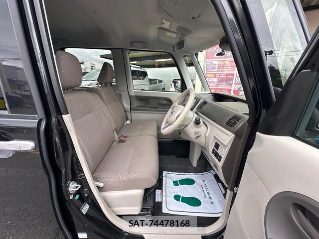 Daihatsu TANTO 2017-11 8814425-7