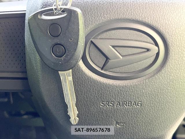 Daihatsu TANTO 2020-02 8814590-5