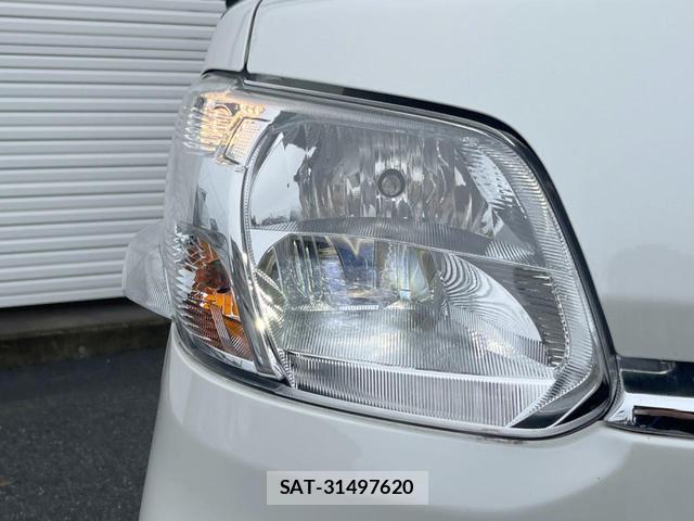 Daihatsu TANTO 2018-11 8814607-12