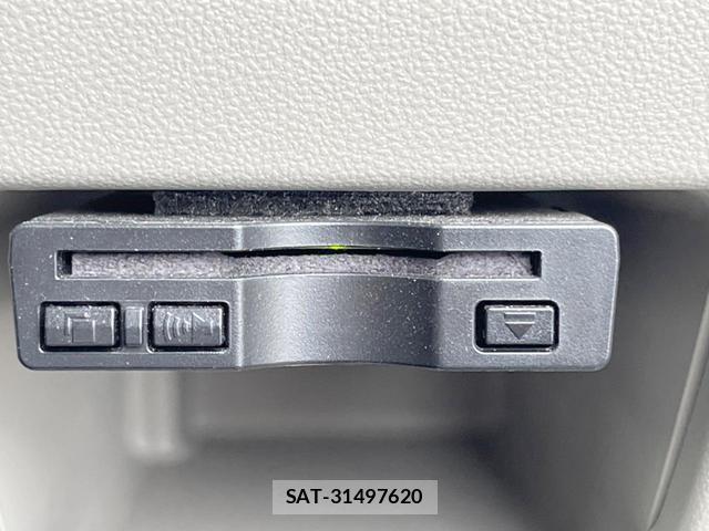 Daihatsu TANTO 2018-11 8814607-6