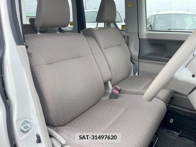 Daihatsu TANTO 2018-11 8814607-7