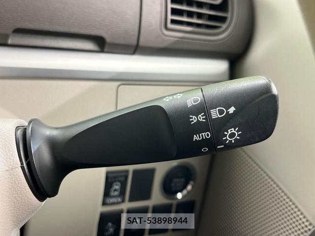 Daihatsu TANTO 2015-08 8814756-5