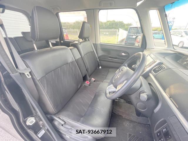 Daihatsu TANTO 2017-09 8814784-8