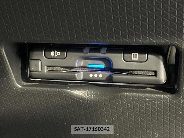 Daihatsu TANTO 2023-10 8814888-6