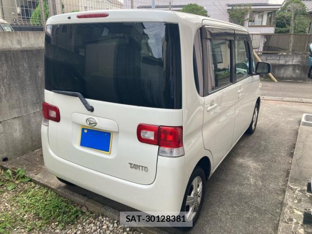 Daihatsu TANTO 2009-07 8816361-2