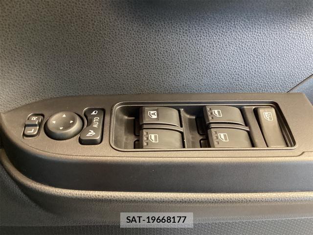 Daihatsu TANTO 2022-12 8816421-9